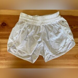 Lululemon Tracker Short 4", Size 4, White